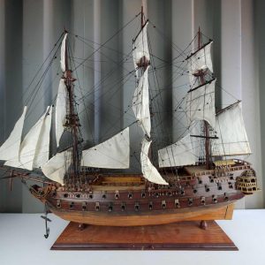 Ron Pippin: "Le Superbe 1784" – Deconstructed French Warship (37")