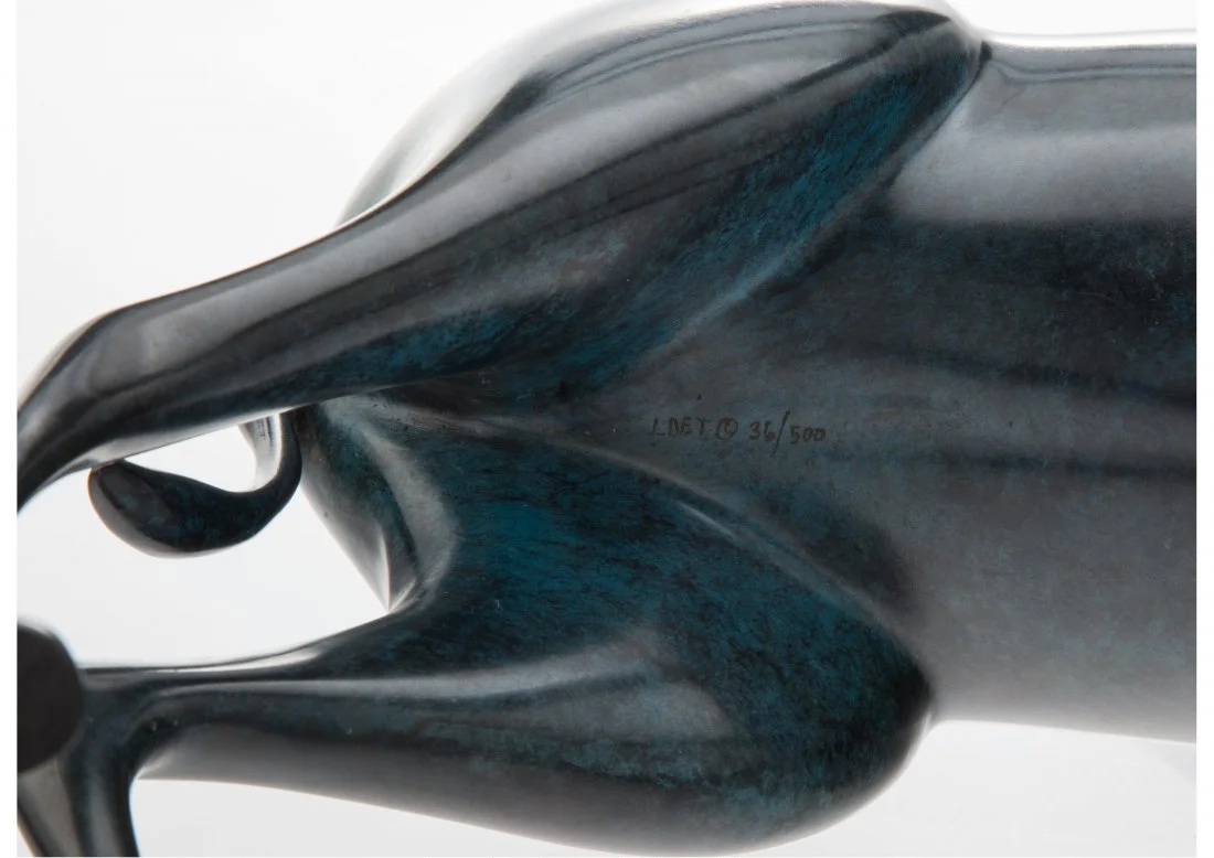 Loet Vanderveen: "Antelope" (1988) – Monumental 26-Inch Bronze (#36/500) - Image 3