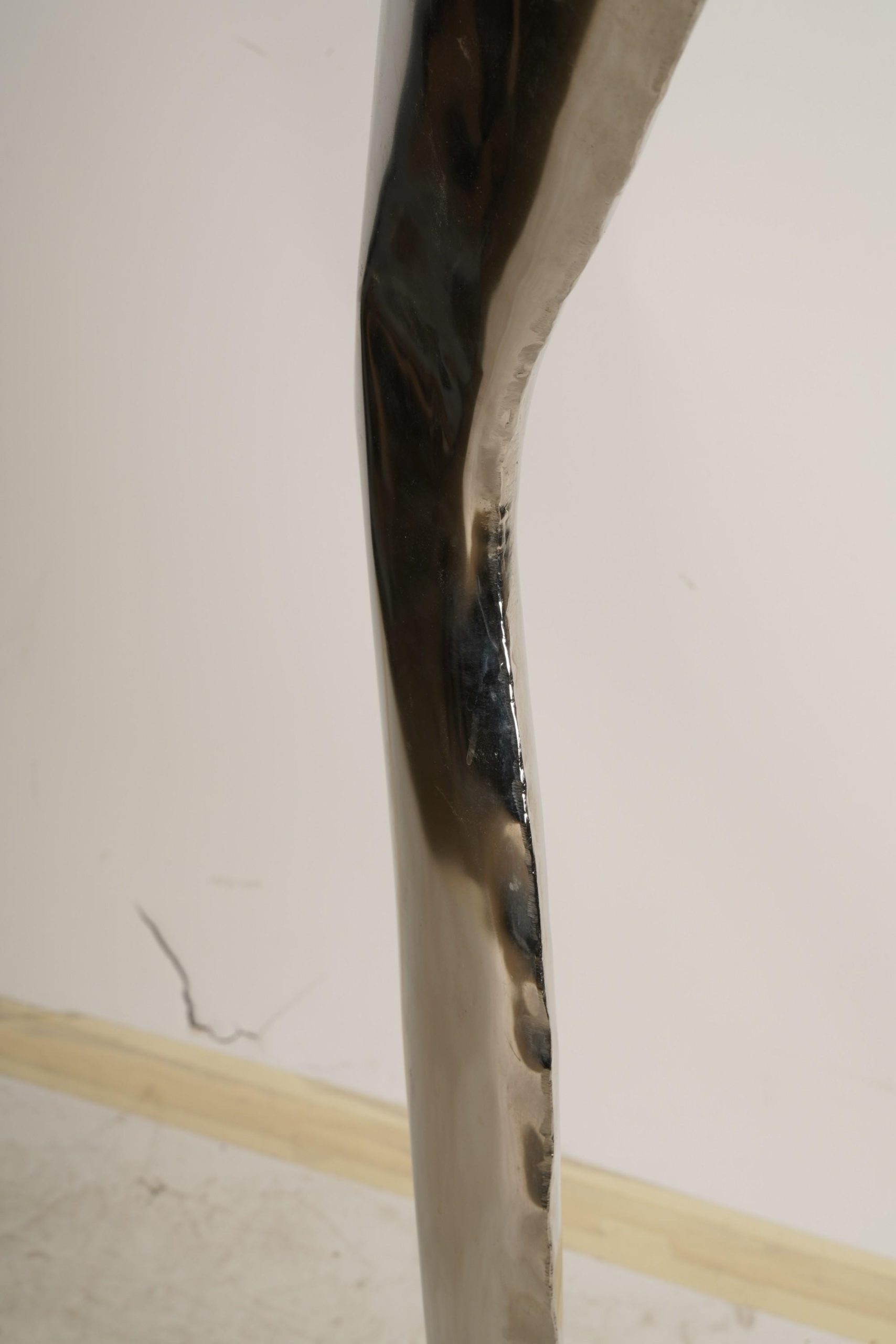 Suzanne Pascal: Monumental Aluminum "Leg" Sculpture (49") – 20th Century Realism - Image 3